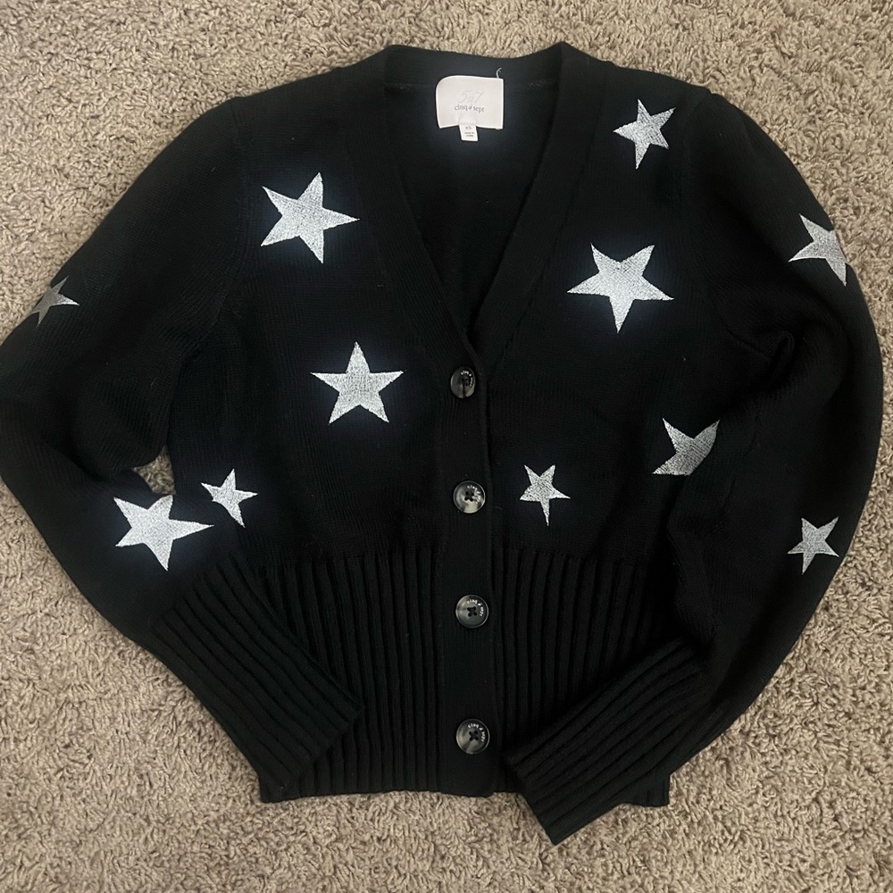 Black Star Patterned Women's Sweater